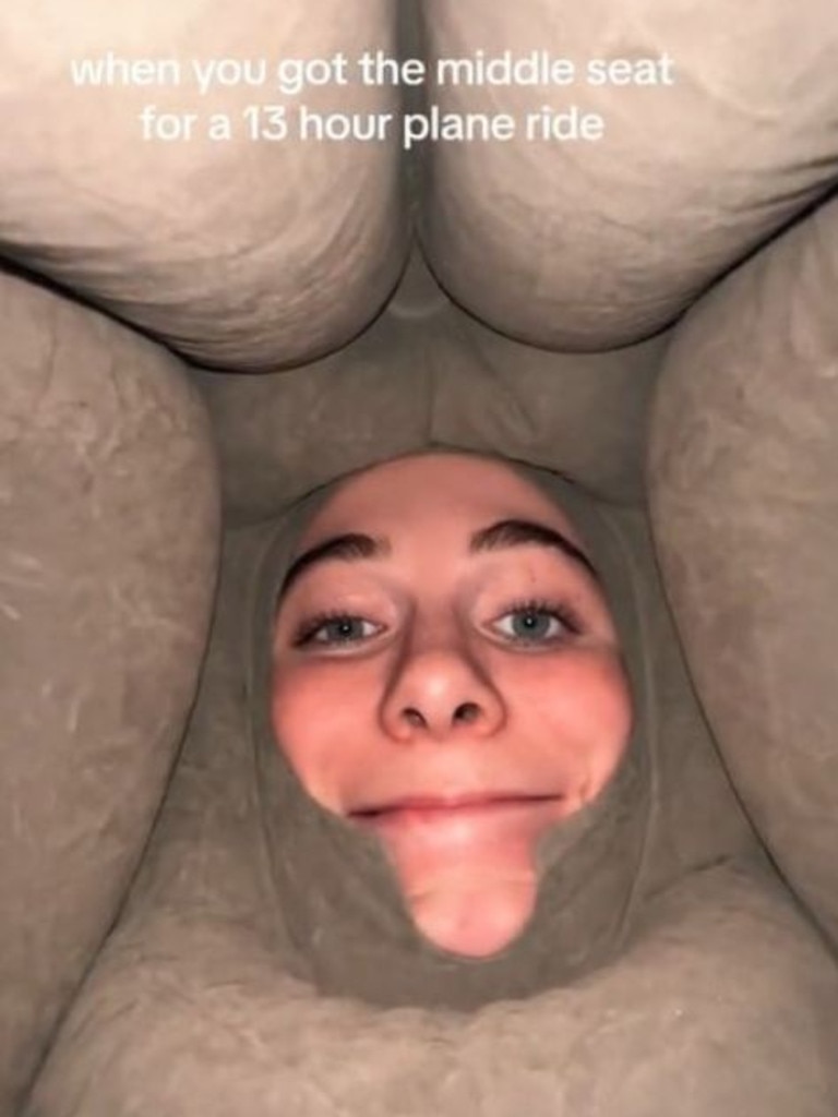 She said that the cushion allowed her to peacefully rest on a flight to Asia. Picture: TikTok / @anniesright