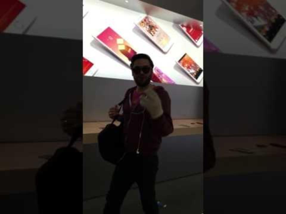 Angry Customer Smashes iPhones With Metal Ball In Apple Store