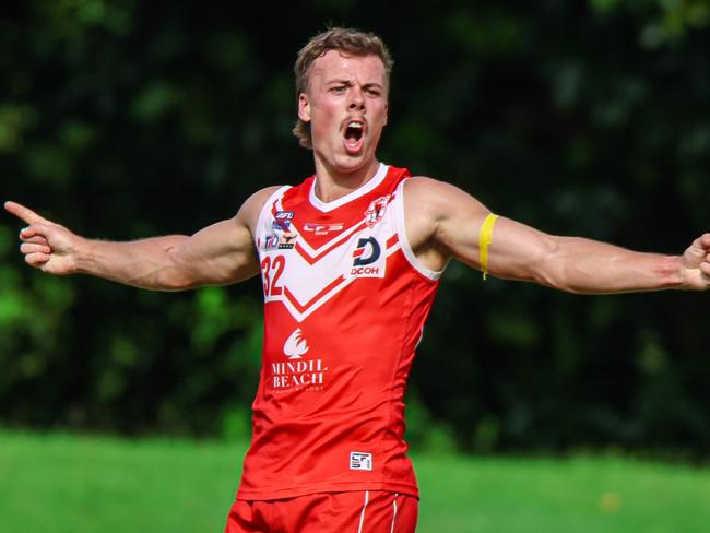 Ricky Monti playing for Waratah in the 2024-25 NTFL season. Picture: Celina Whan / AFLNT Media