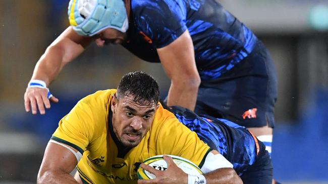 Rory Arnold (centre) of the Wallabies in action during the Rugby Championship match between Australia and Argentina at Cbus Super Stadium on the Gold Coast in 2018. Picture: AAP Image/Darren England