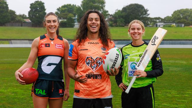 Weekend Telegraph. 19, November, 2024. (Story- Women in Sport). Eilish O'Dowd (AFLW) Jerome Luai and Phoebe Litchfield (WBBL) at Henson Park, Marrickville, today. Picture: Justin Lloyd.