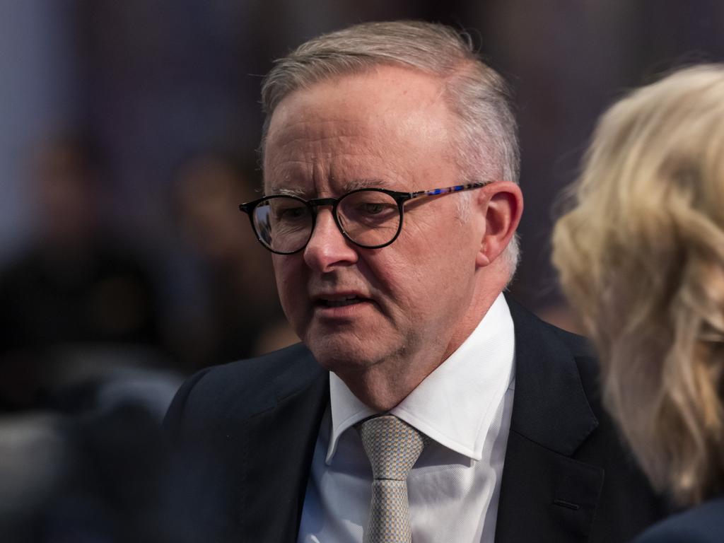 Act now or businesses will fold, PM told
