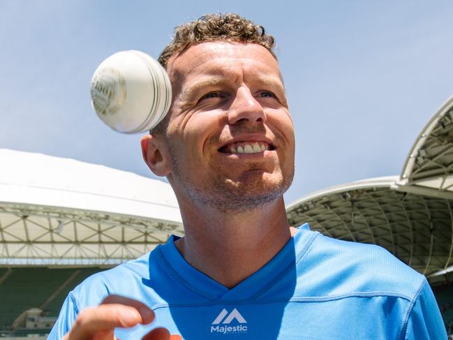 Strikers and Australian paceman Peter Siddle at Adelaide oval in Adelaide on Friday, 13 December 7, 2019. (AAP Image/ Morgan Sette)