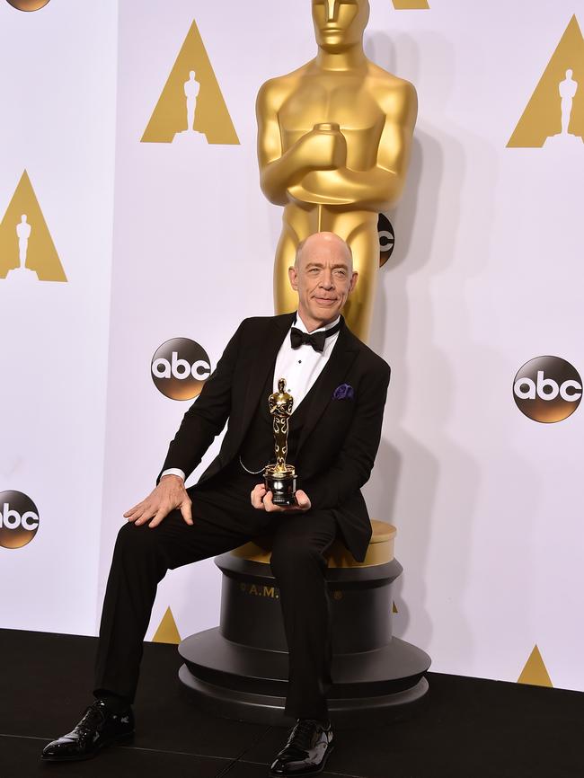 Call, don’t text ... JK Simmons reminded you to keep in touch.