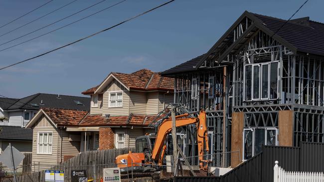 Approvals for the construction of housing has fallen again in June. Picture: NewsWire / Diego Fedele