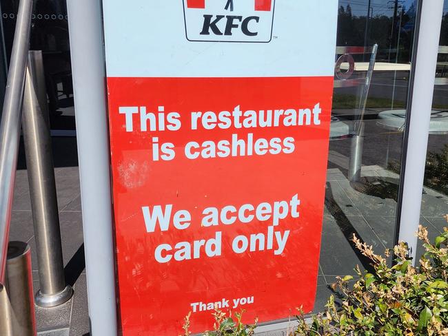 Customers are met with a sign stating that the fast-food outlet is cashless. Photo: Facebook/Evan Burrell