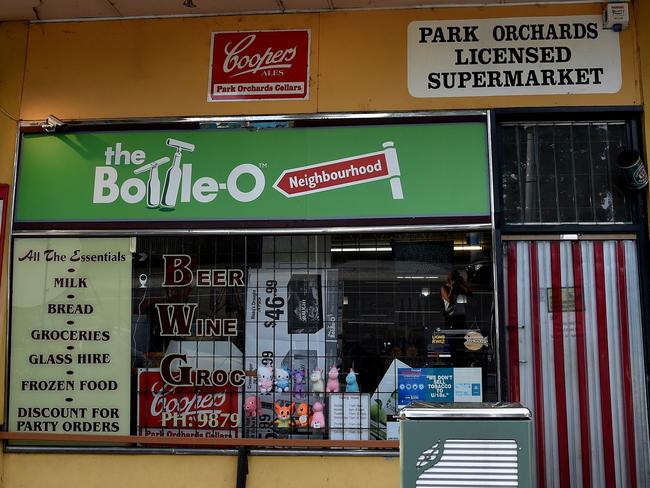 A man has been shot dead by police during an armed hold up at a bottle shop on Park road Park Orchards.   Picture: Nicole Garmston