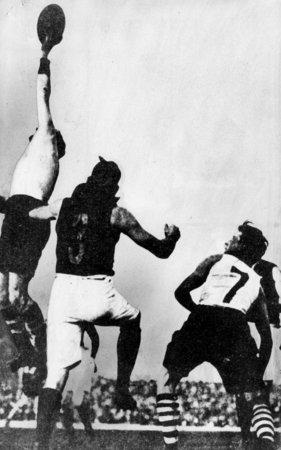 20. ROY CAZALY. Cazaly marks the ball up high in a photo from 1921. Cazaly is remembered for his incredible ability to take a mark over the heads of opponents, and the famous expression 