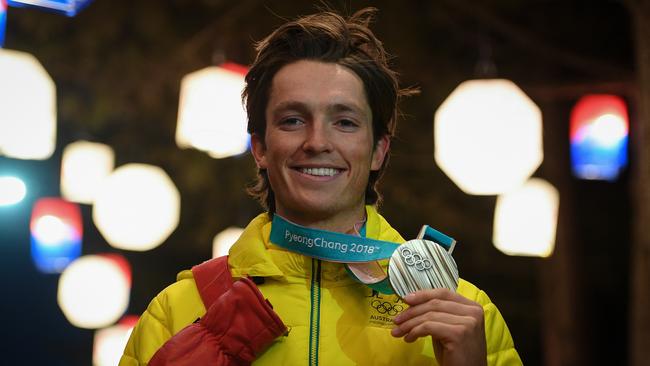 Scotty James with his bronze medal at PyeongChang 2018.