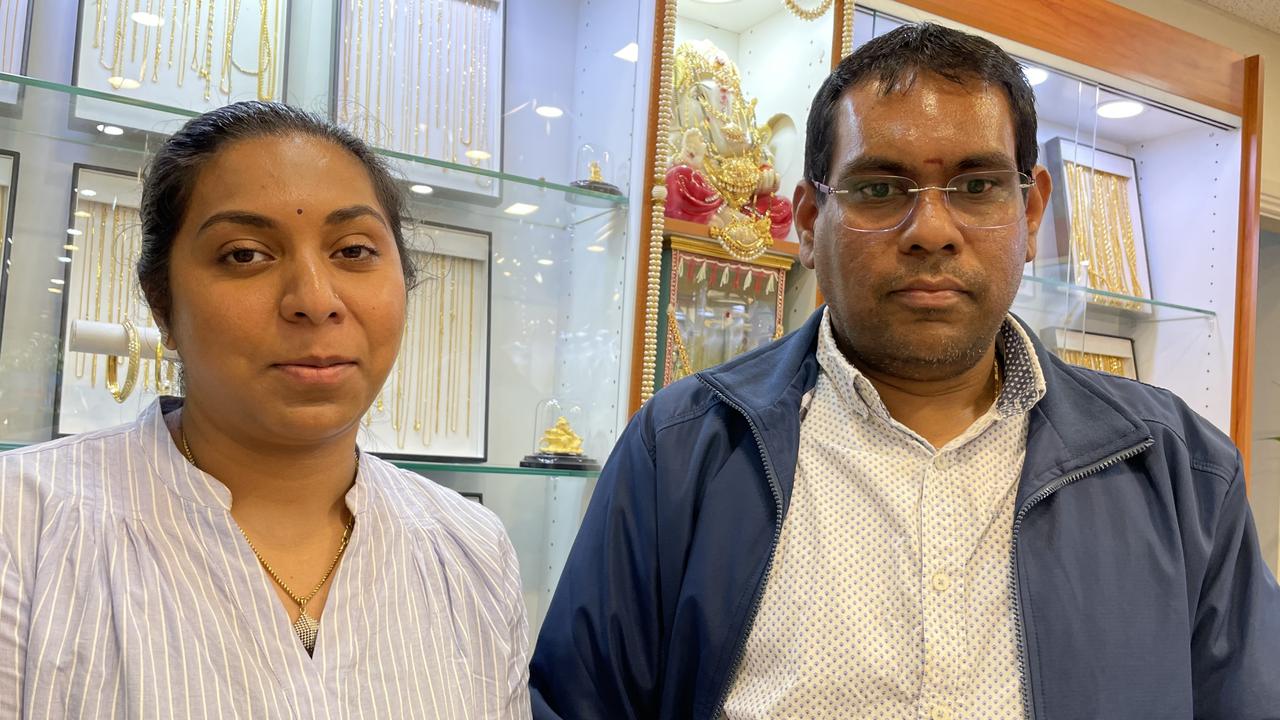 Xdream Jewellery Toongabbie owners Kamsa and Pakiyarasa Sivalingam say going to another bank takes almost an hour out of their day.