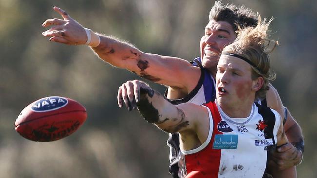 AJAX ruck Jake Wrobel in action against Uni Blacks at Gary Smorgon Oval last year. Picture: Stuart Milligan