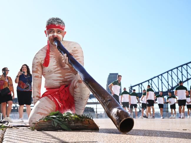 The Kangaroos were there for a smoking ceremony at the Opera House.