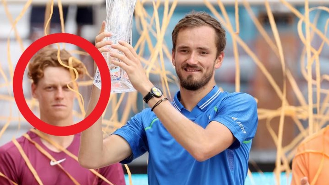 Jannik Sinner got Daniil Medvedev a beauty.