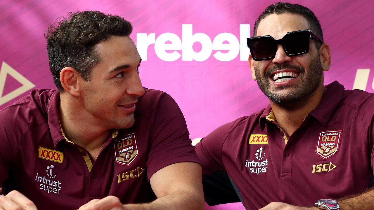 Billy Slater, Greg Inglis and the Queensland Origin side meets fans in the Queen Street Mall, Brisbane ahead of game 1. Pics Adam Head