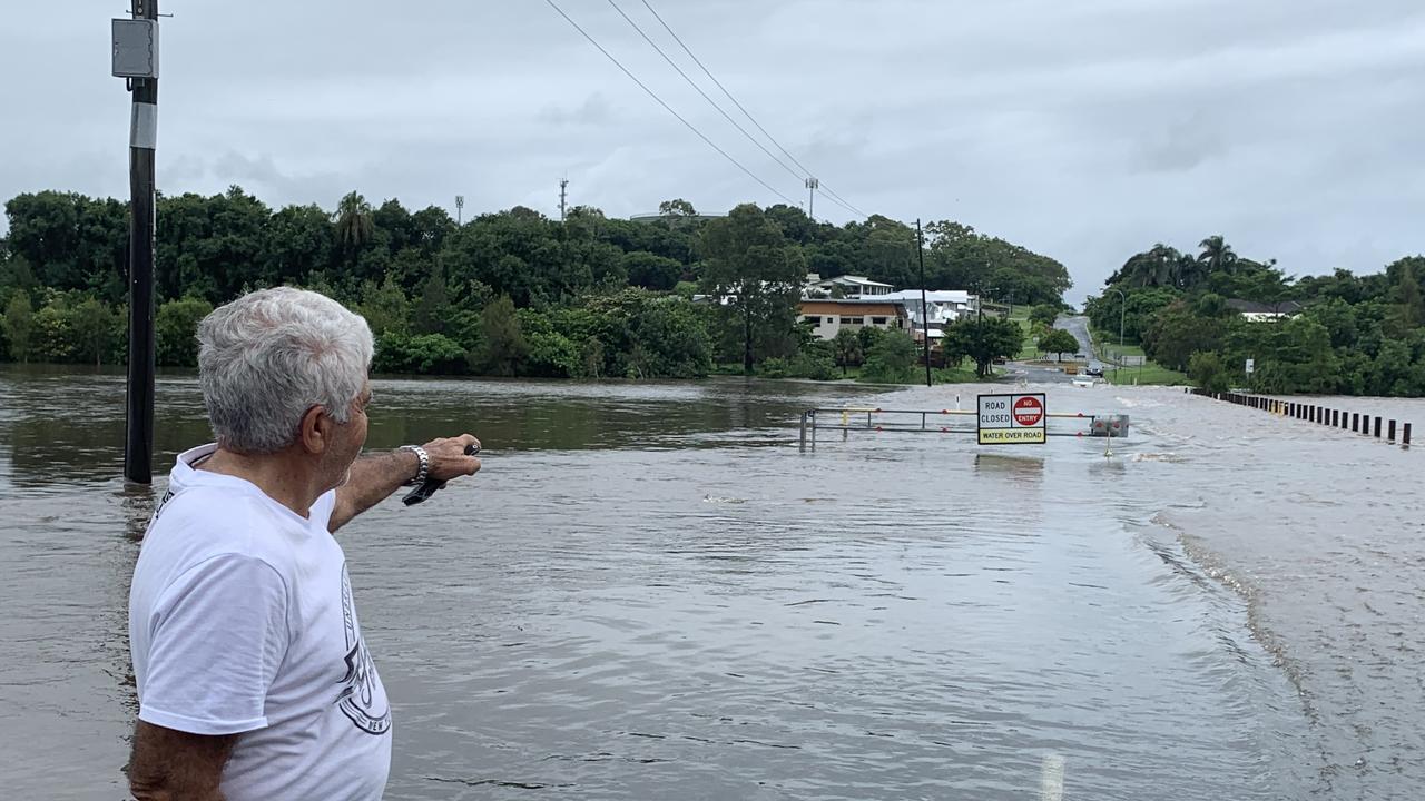 Mackay Weather Roads Flooded As Rain Continues The Courier Mail 