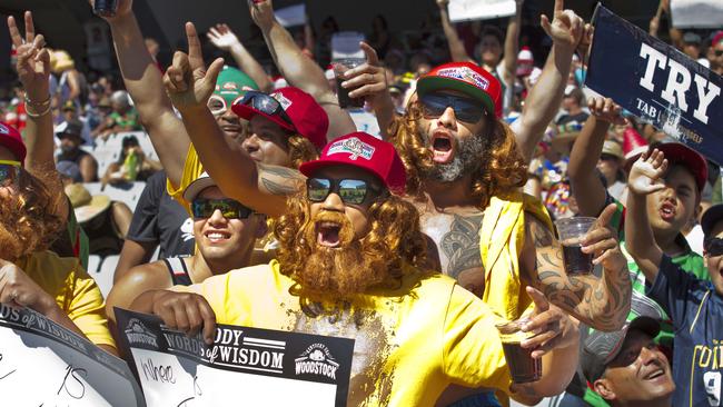 Footy fans get in full voice at the Auckland Nines at Eden Park. Picture: Jenny Evans