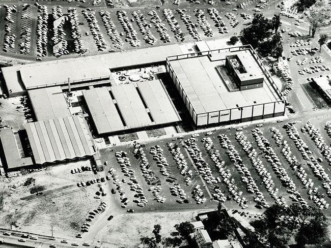 Warringah Mall after it was completed in 1963.