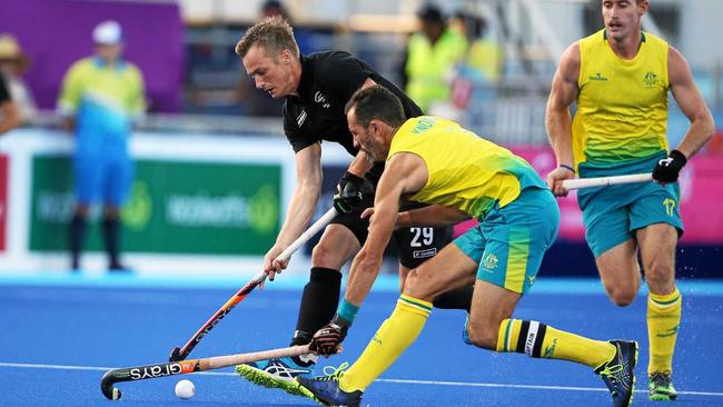 New Zealand's Hugo Inglis clashes with Australia's Mark Knowles at the Gold Coast 2018 Commonwealth Games. Picture: Jason O'Brien