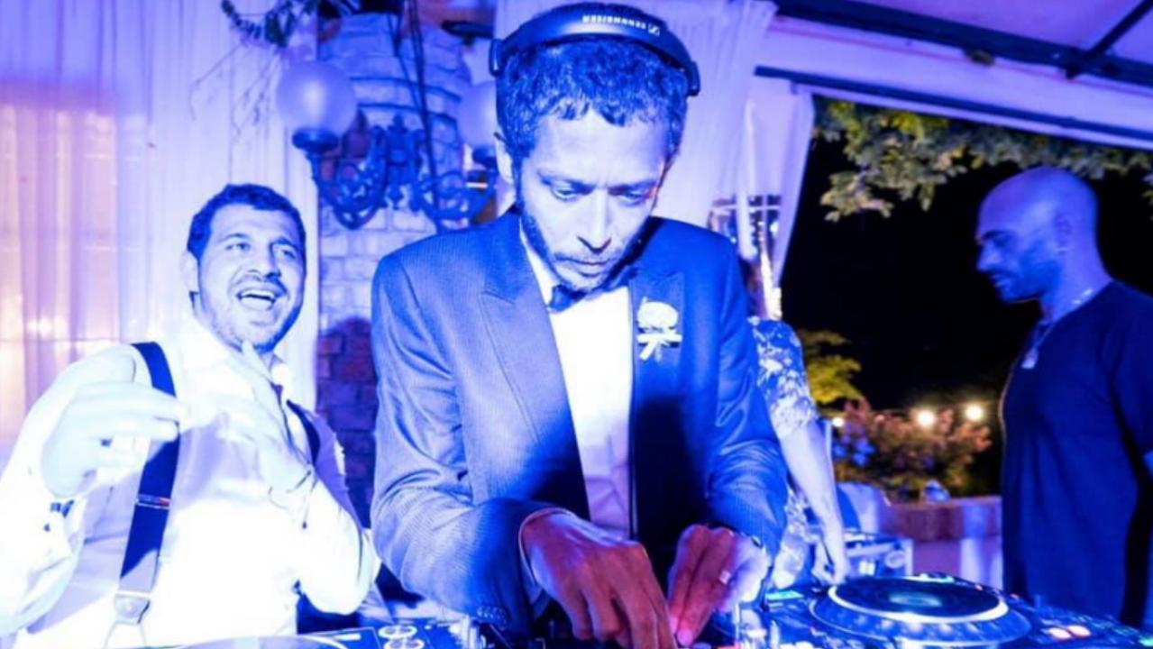 Rossi running the decks at his mate's wedding. (Credit: Valentino Rossi VR46 Official)