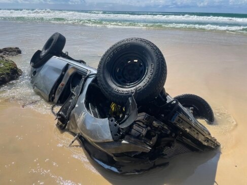 Abandoned ute to be removed from popular Gold Coast beach