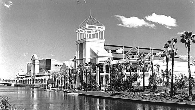 Pacific Fair Shopping Centre, home to luxury retail brands - Ausfilm