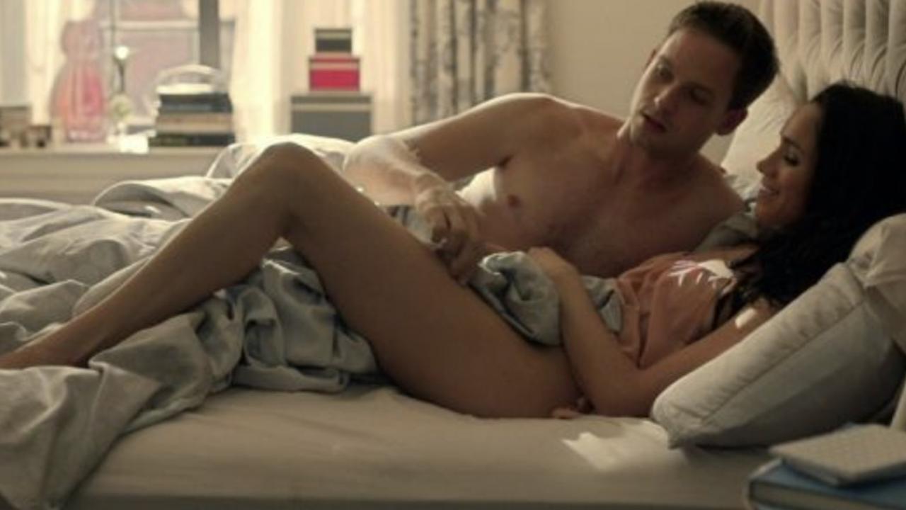 The scenes featured Meghan’s on-screen boyfriend, Mike, played by Patrick J. Adams.