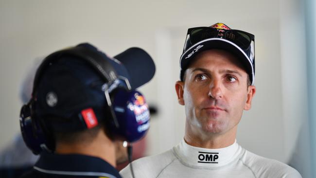 Jamie Whincup’s 136 race streak without a DNF ended in the Adelaide 500