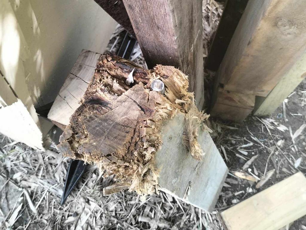 What one of the hardwood posts Jenny supplied looked like after the dodgy job.