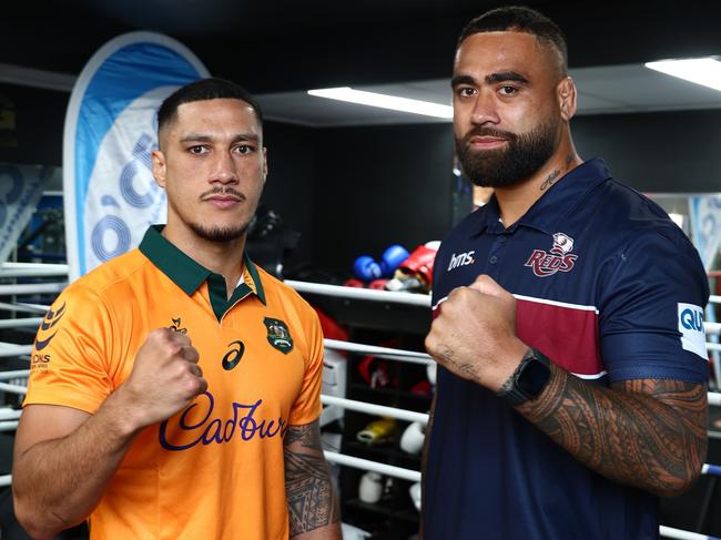 GOLD COAST, AUSTRALIA - MAY 22: Jai Opetaia (L) poses with Lukhan Salakaia-Loto during a training session on May 22, 2025 in Gold Coast, Australia. (Photo by Chris Hyde/Getty Images for Rugby Australia)