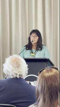 Annette Steele chief executive of the Orange Aboriginal Land Council addresses a meeting in Orange