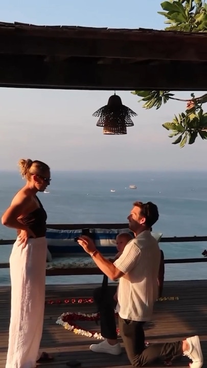 Toby Greene proposes on Bali holiday