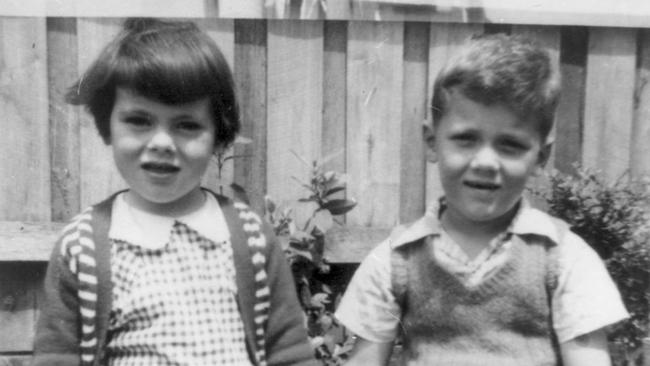 Read with his sister Debbie in 1959.