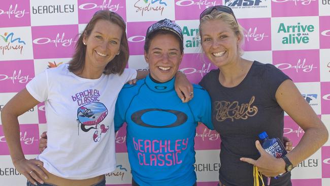 Layne Beachley (left), with Tyler Wright (centre) and Stephanie Gilmore.