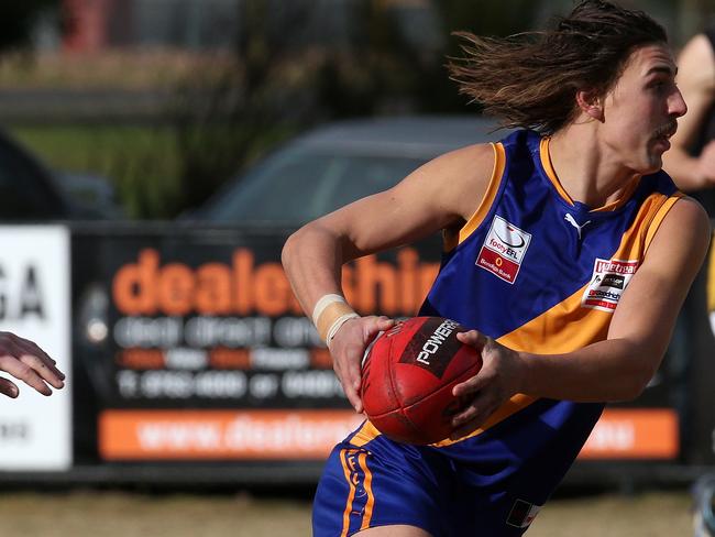 Tori Klaas-Henry on the go for Lilydale. Picture: Hamish Blair