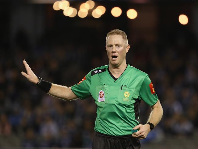MELBOURNE, AUSTRALIA - OCTOBER 20:  Referee Kurt Ams gestures during the round one A-League match between Melbourne Victory and Melbourne City at Marvel Stadium on October 20, 2018 in Melbourne, Australia.  (Photo by Robert Cianflone/Getty Images)