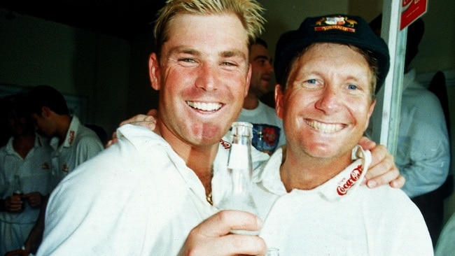 Former Australian wicketkeeper Ian Healy (R) said Shane Warne's (L) sudden death did not come as a surprise due this lifestyle. Picture: Clive Mason/Getty Images