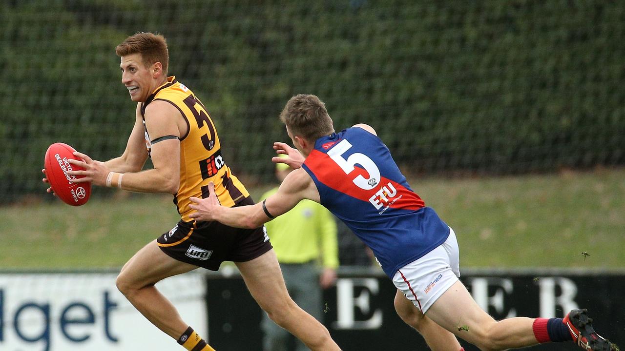 AFL Outer East: Olinda Ferny Creek boosts its fortunes with a win over  Cranbourne