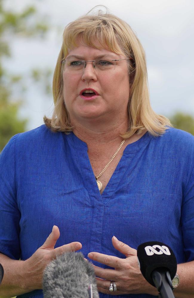 Queensland Water Minister Ann Leahy addresses growers’ concerns about Paradise Dam’s future at the Bundaberg Ag Forum 2025.