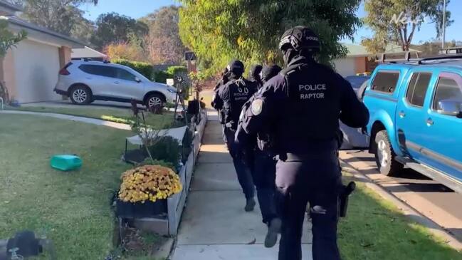 Huge bikie police sting in Victoria and NSW