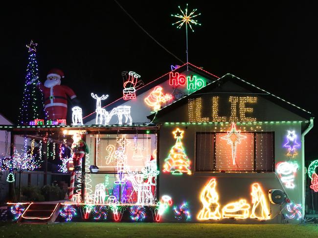 Central Coast Christmas lights | Daily Telegraph