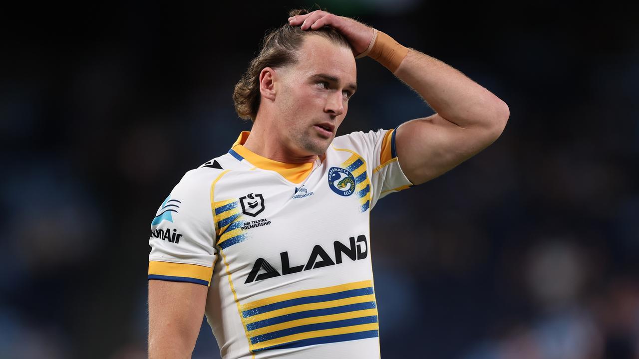 SYDNEY, AUSTRALIA - MARCH 30: Clinton Gutherson of the Parramatta Eels warms up during the round five NRL match between the Sydney Roosters and the Parramatta Eels at Allianz Stadium on March 30, 2023 in Sydney, Australia. (Photo by Mark Kolbe/Getty Images)