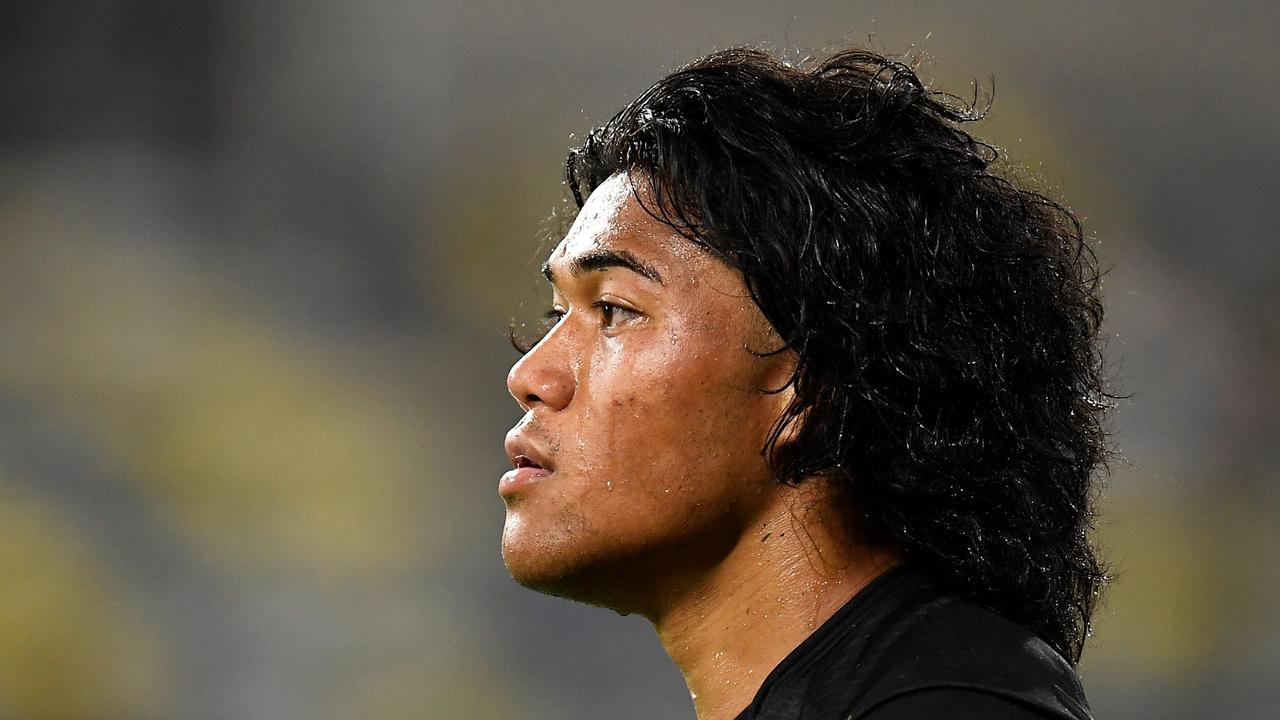 TOWNSVILLE, AUSTRALIA - SEPTEMBER 11: Brian To'o of the Panthers looks dejected during the NRL Qualifying Final match between Penrith Panthers and South Sydney Rabbitohs at QCB Stadium, on September 11, 2021, in Townsville, Australia. (Photo by Ian Hitchcock/Getty Images)