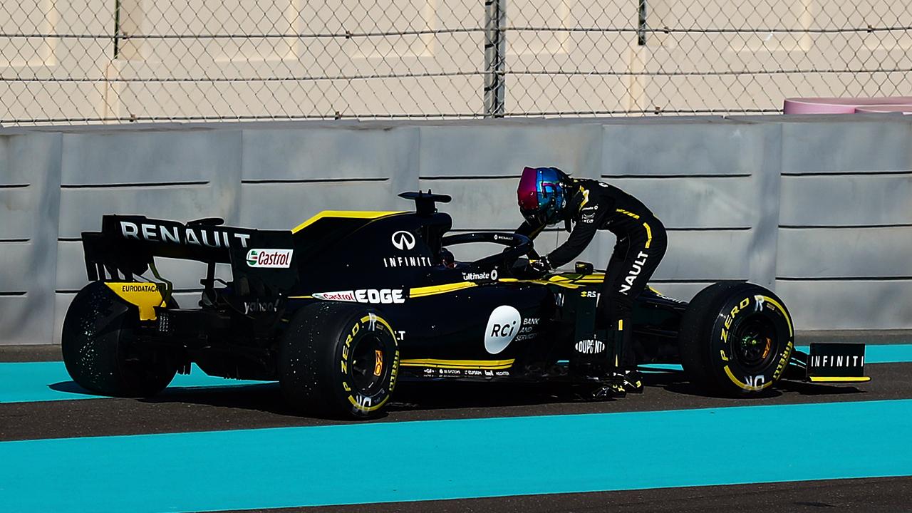 More trouble for Ricciardo, this time in Abu Dhabi.