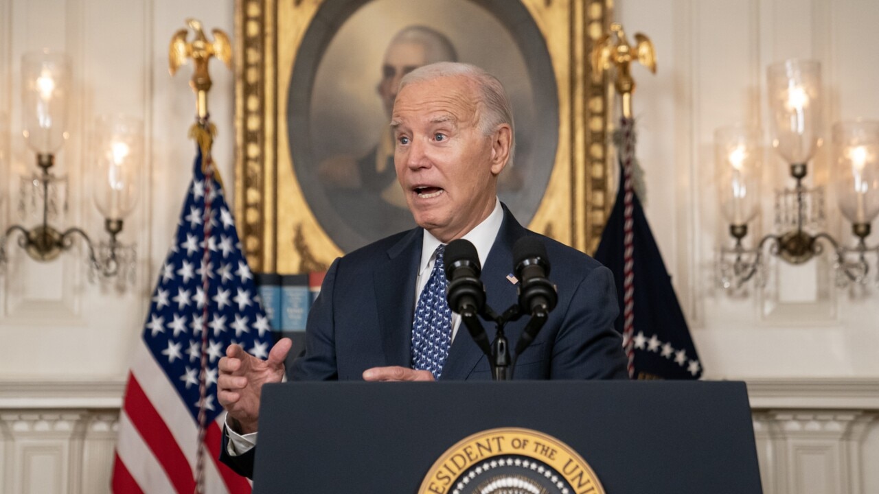 Biden administration silently grants amnesty to 350,000 migrants