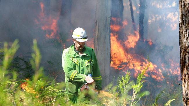 The fuel-reduction burn at Glenorchy will be low intensity but residents are advised to expect flames, smoke and ash over the coming days.