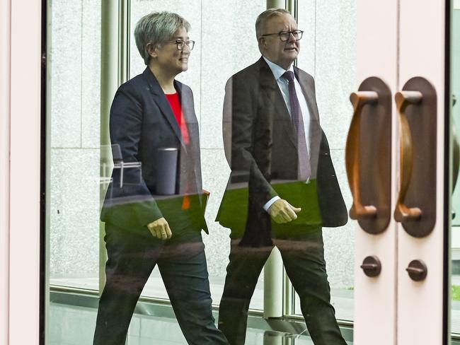 CANBERRA, AUSTRALIA, NewsWire Photos. JANUARY 24, 2024: The Prime Minister, Anthony Albanese and Minister for Foreign Affairs Penny Wong walk together to the Australian Labor Party Caucus meeting at Parliament House in Canberra. Picture: NCA NewsWire / Martin Ollman