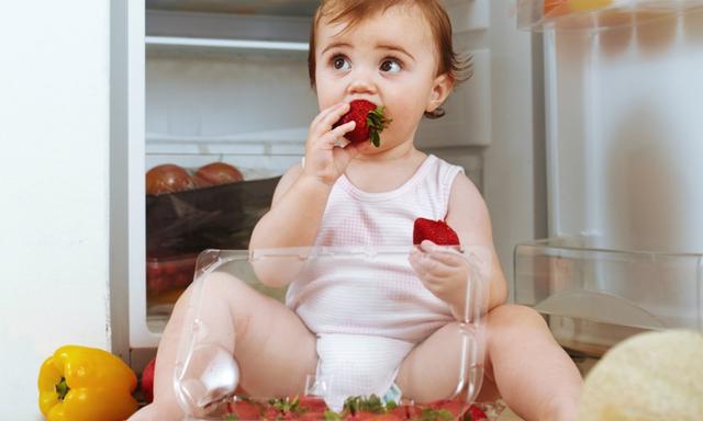fridge-baby-strawberries