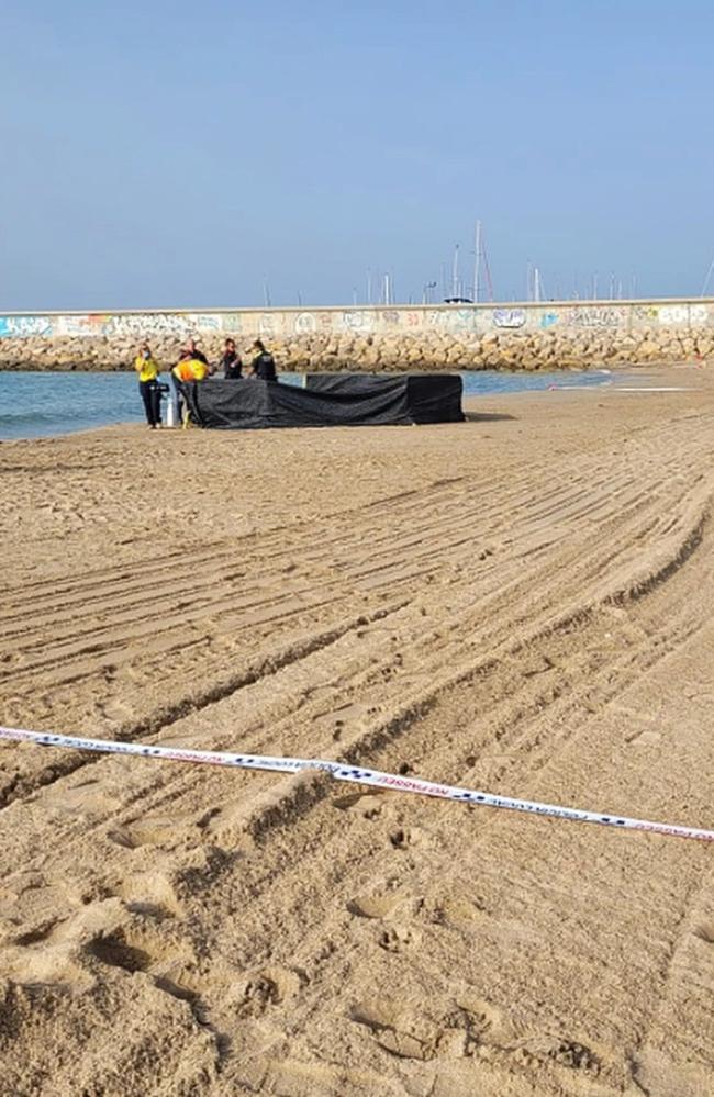 Police raced to the beach after the remains were found. Picture: Solarpix