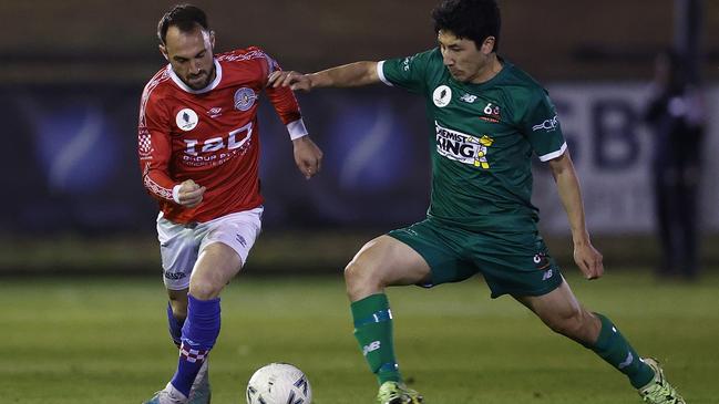 Ivan Franjic in action for Melbourne Knights.