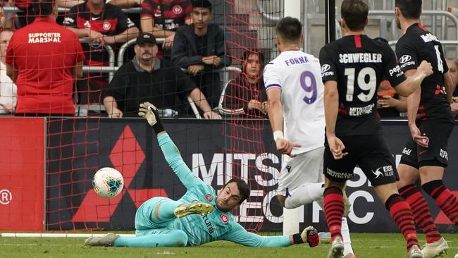 Bruno Fornaroli of Glory scores the winner for Perth Glory against Western Sydney Wanderers Picture: AAP